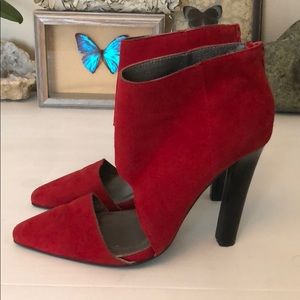 Jeffery Campbell Barnes heel